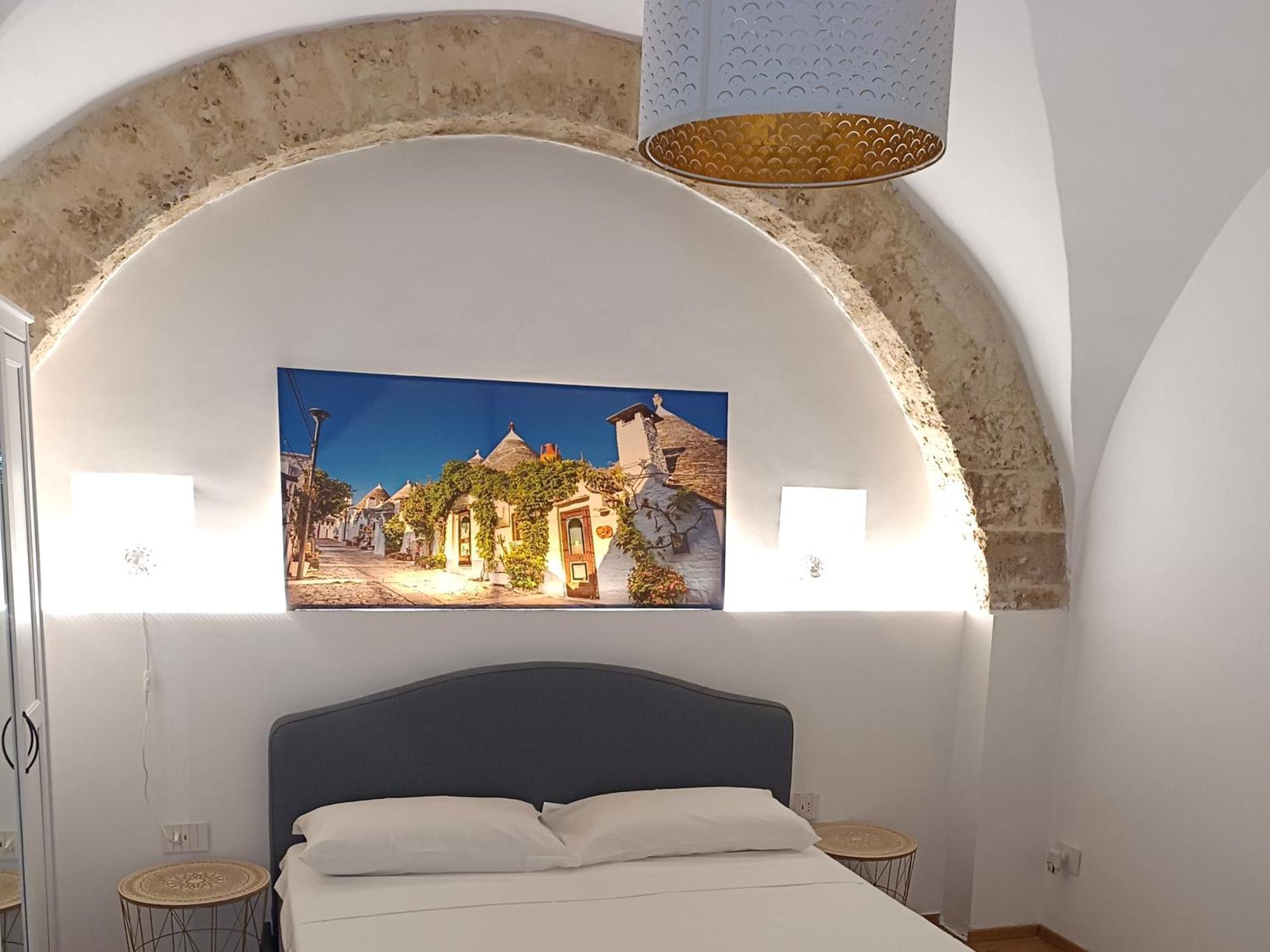 Suite Vecchia Dante Bari Bagian luar foto
