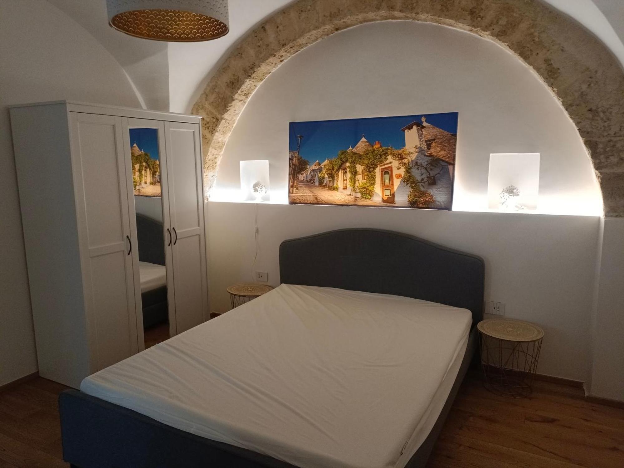 Suite Vecchia Dante Bari Bagian luar foto
